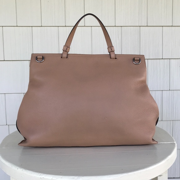 ❤️ HOST PICK!!! *** GUCCI HANDBAG  NWOT - Picture 5 of 13